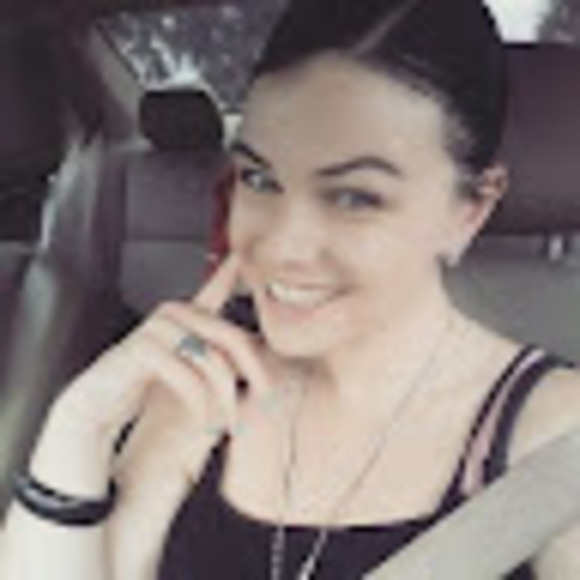 Meet your Posher, Becky - Picture 1 of 1